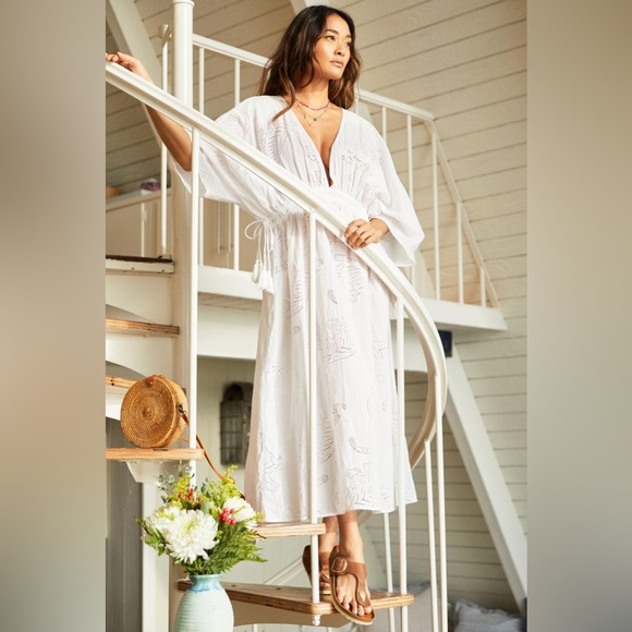 SOLID & STRIPED Dresses & Skirts - Solid & Striped The Kaftan Maxi Dress in Eyelet Tigers